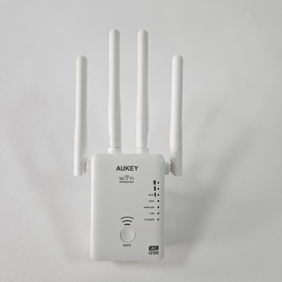 Aukey Other - Aukey AC1200 Dual Band Wireless Adapter WF-R8 Router Repeater